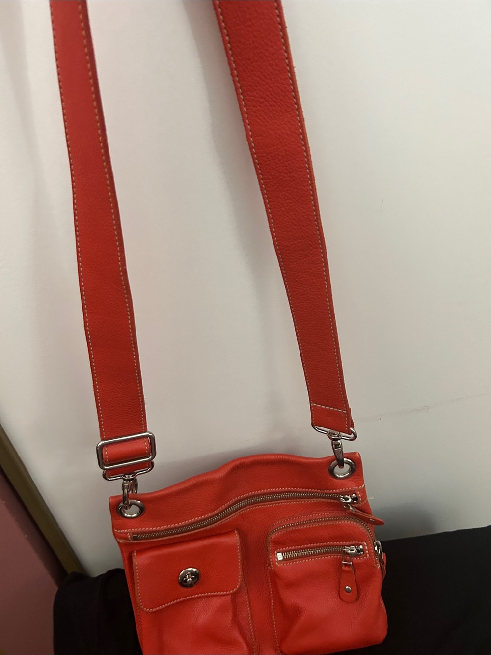 Roots Red Leather Crossbody Bag - Picture 11 of 12